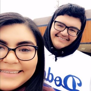 Meet your Posher, Manuel